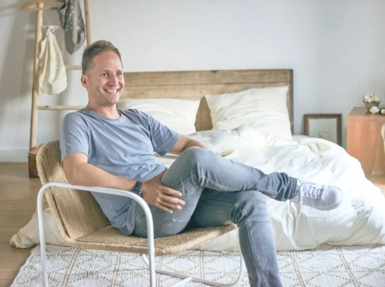Ontmoeting met de oprichter van Kalani, Bruno, een dromerige ondernemer die dol is op duurzaamheid.