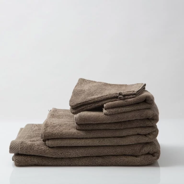 Luxury bath linen bundle taupe 1