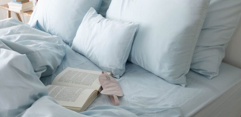 blog-natural-vs-synthetic-bed-sheets-1