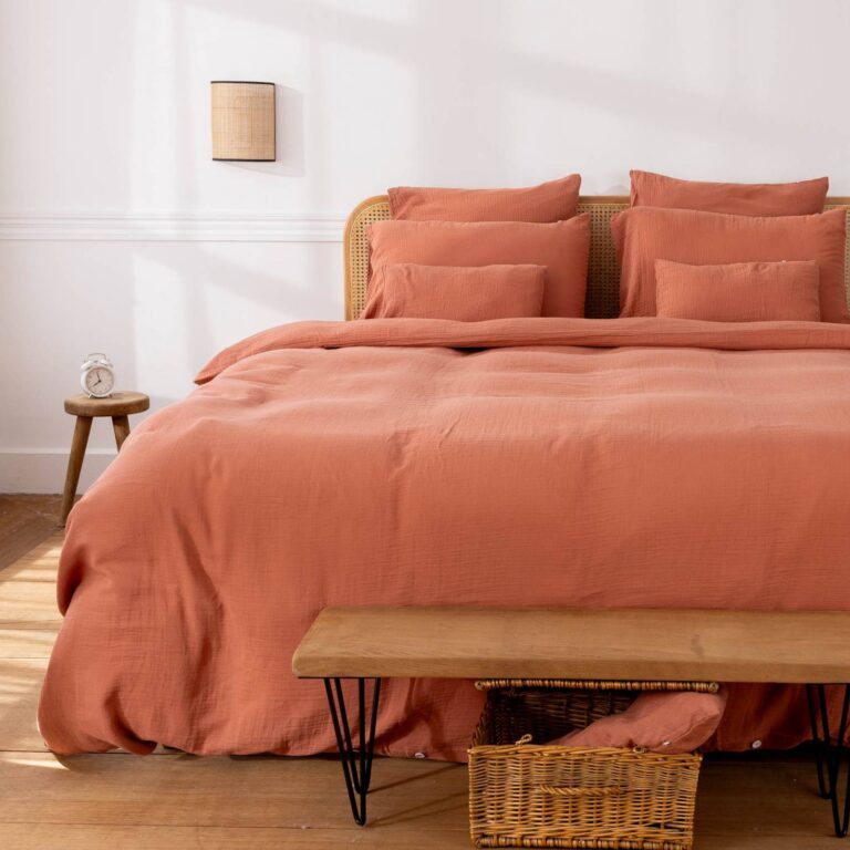 cotton-gauze-bedroom-terracotta-ambiance-1