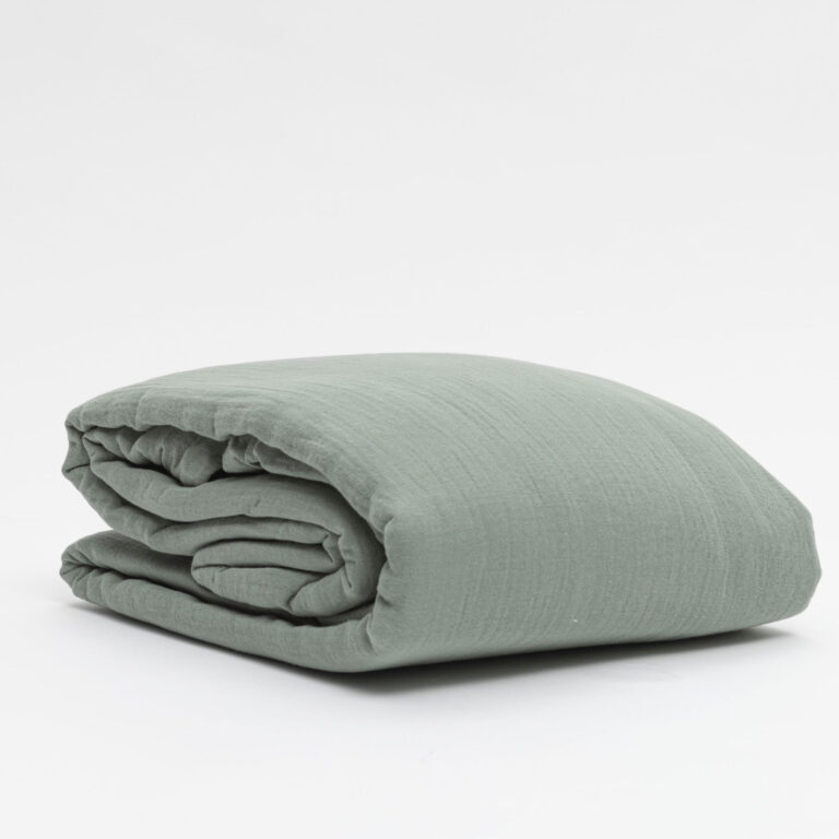cotton-gauze-duvet-cover-sage-packshot-folded-1