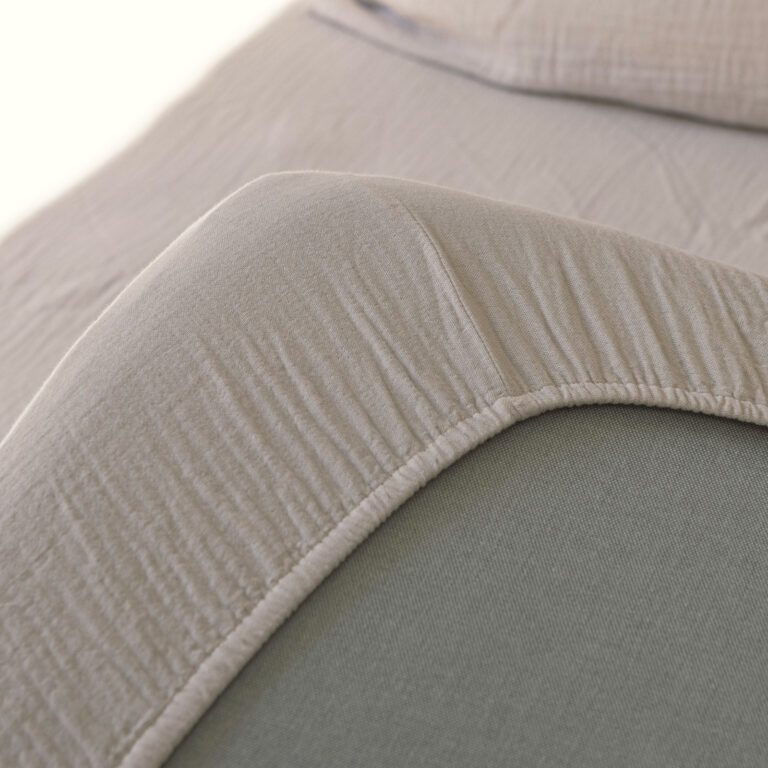 cotton-gauze-fitted-sheet-sand-bedroom-close-up-6