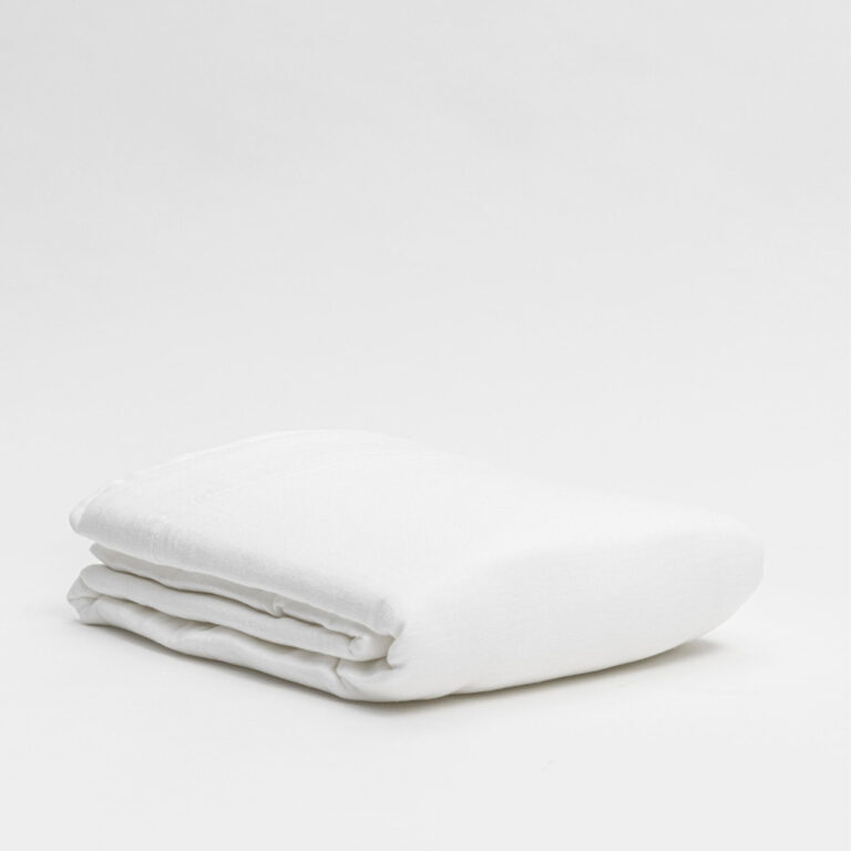 cotton-gauze-flat-sheet-snow-white-packshot-folded-1