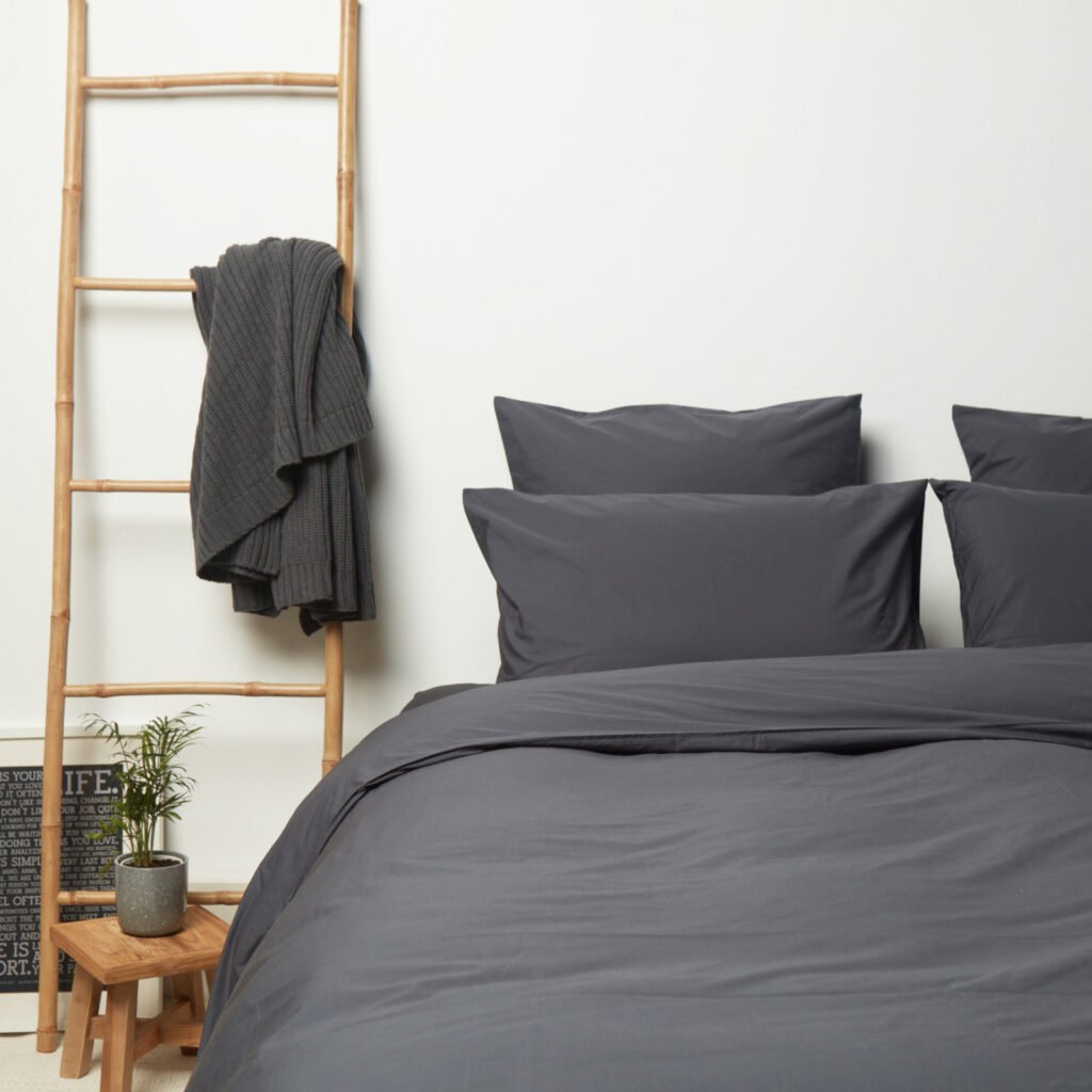 cotton-percale-bedroom-lava-grey-1