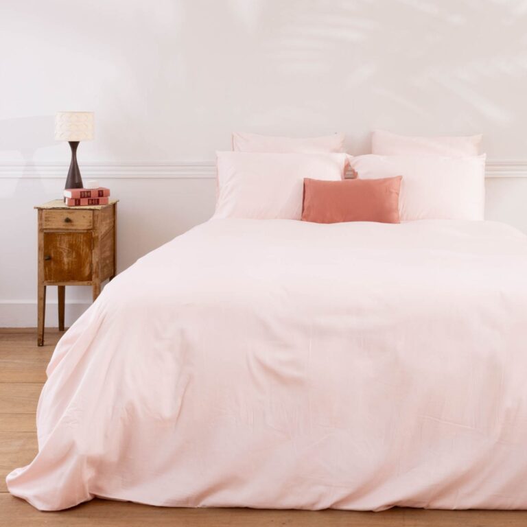 cotton-sateen-bedroom-soft-pink-ambiance-1