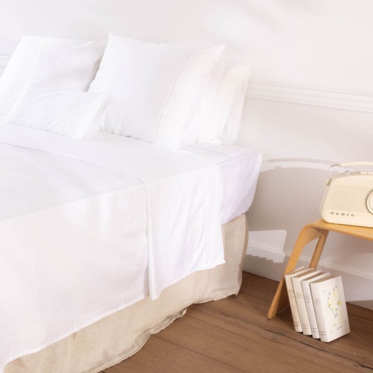 cotton-sateen-lace-trim-bedroom-snow-white-ambiance-side-3