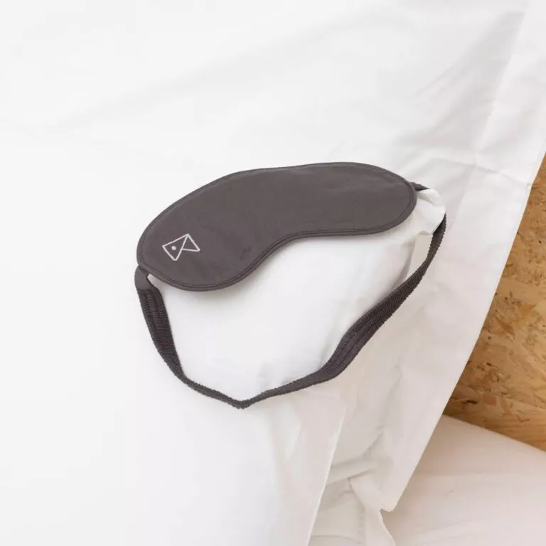 cotton-sateen-sleep-mask-anthracite-1