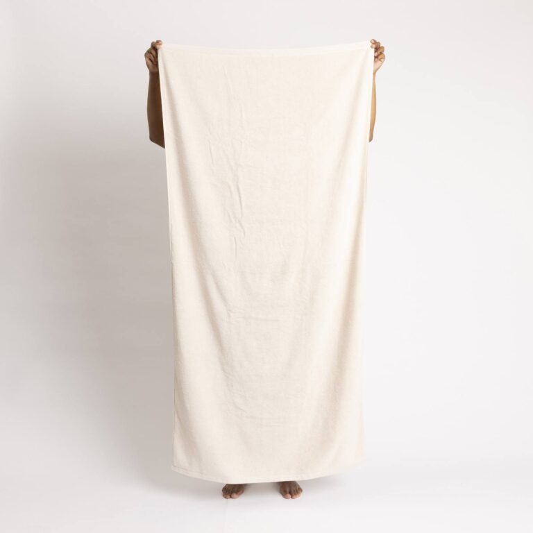 luxury-maxi-bath-towel-cream-instudio-3