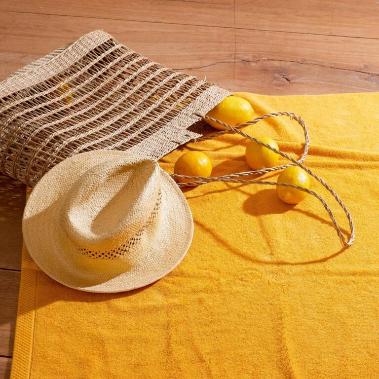 luxury-maxi-bath-towel-ochre-ambiance-6