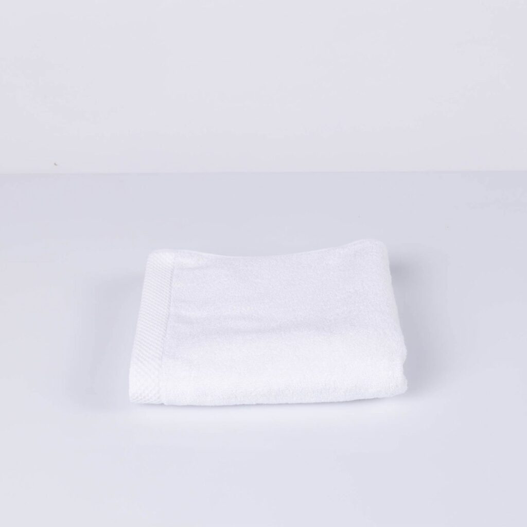 luxury-terry-600-hand-towel-snow-white-1