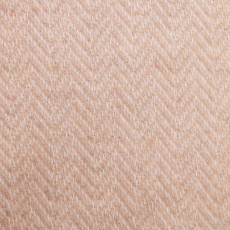 recycled-wool-woven-throw-beige-off-white-packshot-close-up-3c