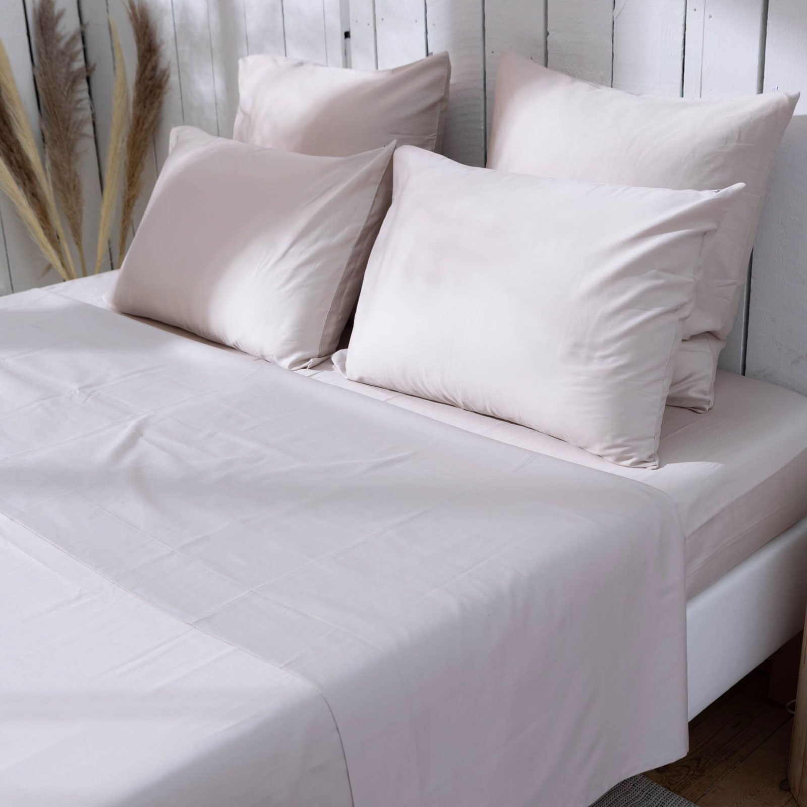 Organic Cotton Sateen Flat Sheet · luxurious and soft · Kalani