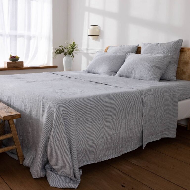 stone-washed-linen-flatsheet-small-ocean-stripe-ambiance-3