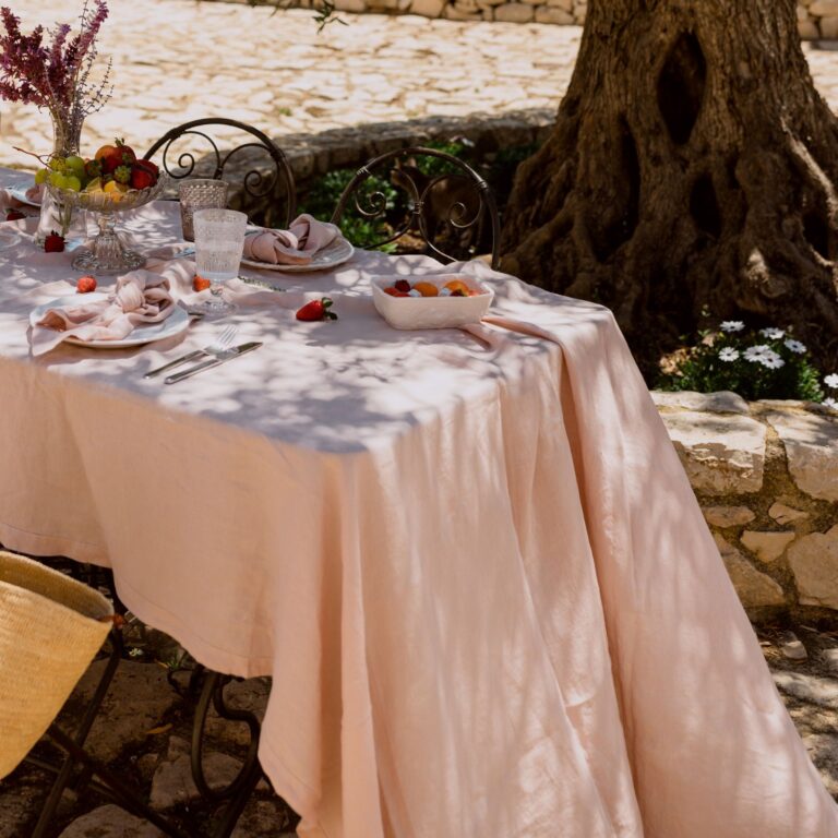 stone-washed-linen-hem-stitch-table-cloth-powder-pink-1