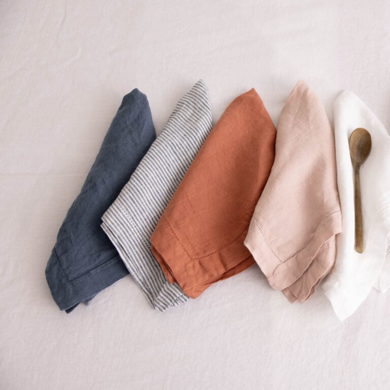 stone-washed-linen-table-all3-3