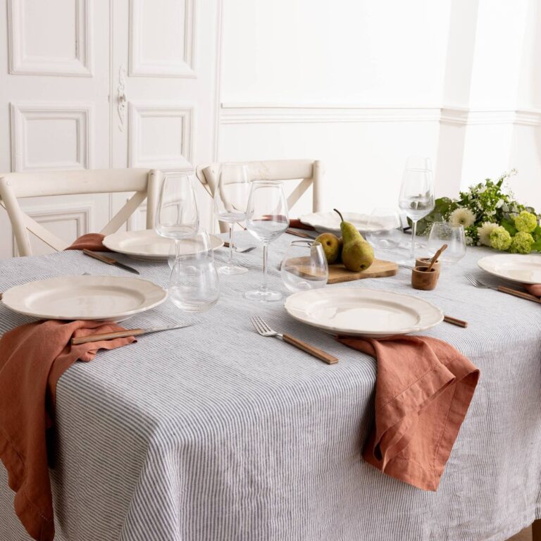 stone-washed-linen-table-small-ocean-stripe-ambiance-4